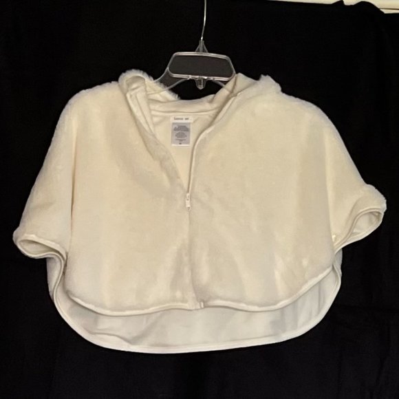 ‘Forever Me’ White Soft, ‘Furry’ Unicorn Childs Poncho/Cape - Picture 7 of 8